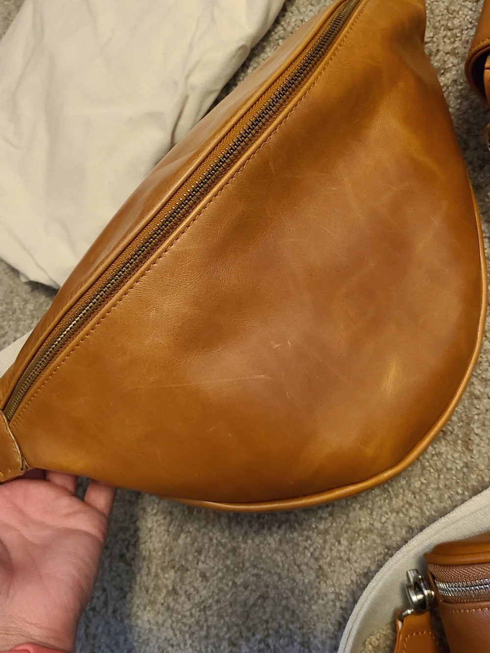 Andar Leather Collection